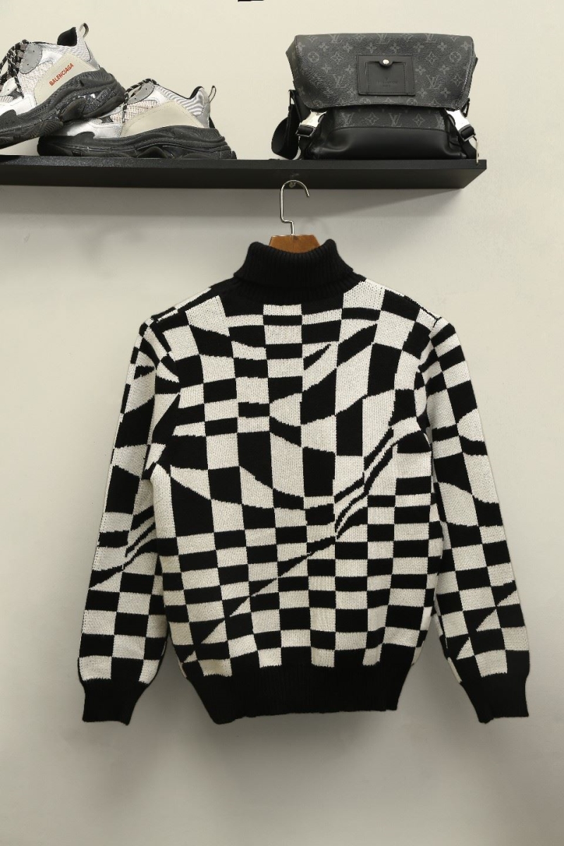 LV Sweaters